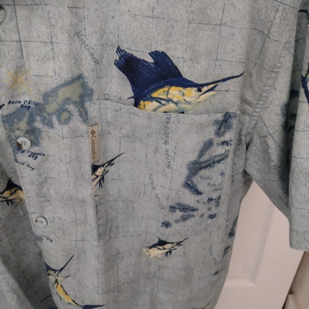 Columbia River Lodge Blue Marlin & Heron Fishing Shirt – Men’s Button-Up – NWOT - Picture 6 of 16